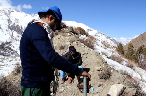 A team of scientists in Pakistan is setting up a remote-sensor research camera to capture photos of the elusive 'Ghost of the Mountain'. Photo: SLF Pakistan / Snow Leopard Trust